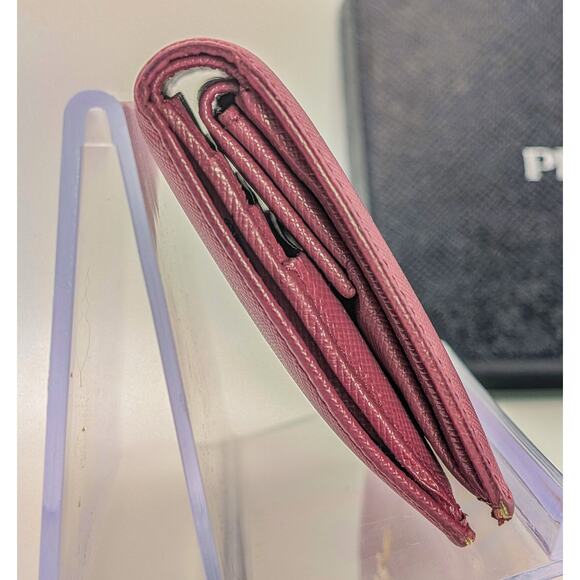 Authentic Prada Full Inclusion Saffiano Compact Wallet – Pink & Gold - Picture 4 of 9